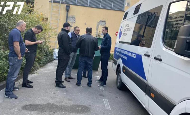 გაქცეული სამი პატიმრიდან ერთ-ერთი დაკავებულია - არსებული ინფორმაციით, კლინიკიდან გაქცევის შემდეგ ის სახლში მივიდა