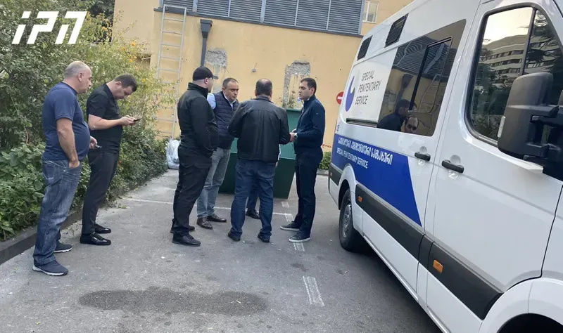 კლინიკიდან პატიმრების გაქცევის საქმეზე კიდევ ერთი ბადრაგი დააკავეს