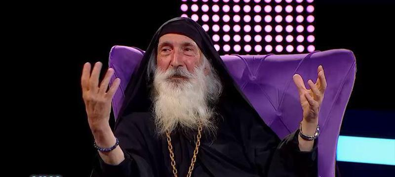 ბერი ილია კავსაძის მონათხრობი შვილზე, რომელმაც სიყვარულის გამო არქიმანდრიტობა მიატოვა და ოჯახი შექმნა - "შეუჩერეს მსახურება, არქიმანდრიტობა მოეხსნა, აღარ აზიარებენ..."