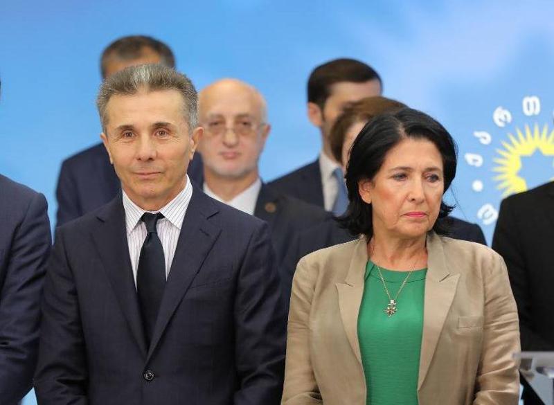 "ის ოლიგარქია, რომელმაც ქონება რუსეთში დააგროვა - ის ვერ წარმოიდგენს, რომ რუსეთი დამარცხდება" - რას ამბობს პრეზიდენტი ბიძინა ივანიშვილზე და როდის ჰქონდა მასთან ბოლო კომუნიკაცია?