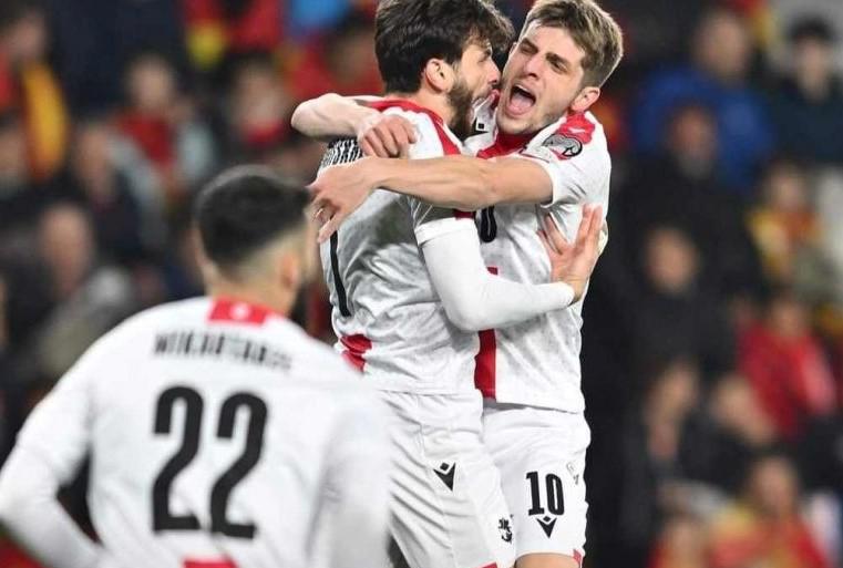 ჩაკვეტაძისა და კვარაცხელიას დუეტის მორიგი შედეგიანი თამაში - ესპანეთი-საქართველოს მატჩის პირველი ტაიმი 1-1 დასრულდა