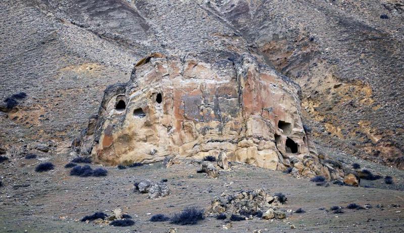 რა საიდუმლოს მალავს კასპის აკლდამები, რომლის ანალოგი არსებობს ლიბანში, პალესტინაში... -"შესაძლოა, ის წარმოადგენდეს მმართველი არისტოკრატიის საგვარეულო ნეკროპოლს"