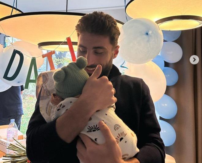 დათი დავითაშვილის შეხვედრა მამიკოსთან - "ბავშვი რომ ჩნდებოდა, არ ვიყავი ოჯახთან ერთად. ვიყავი შეკრებაზე, ბიჭებთან... მეუღლემაც მითხრა, წადიო..."