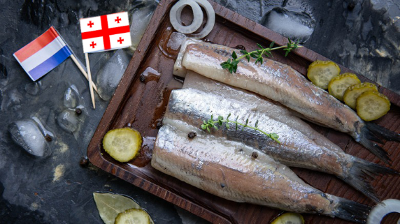 შუა საუკუნეებში ქაშაყი ევროპაში ძირითად საკვებს წარმოადგენდა - ქაშაყის ისტორია და სასარგებლო თვისებები