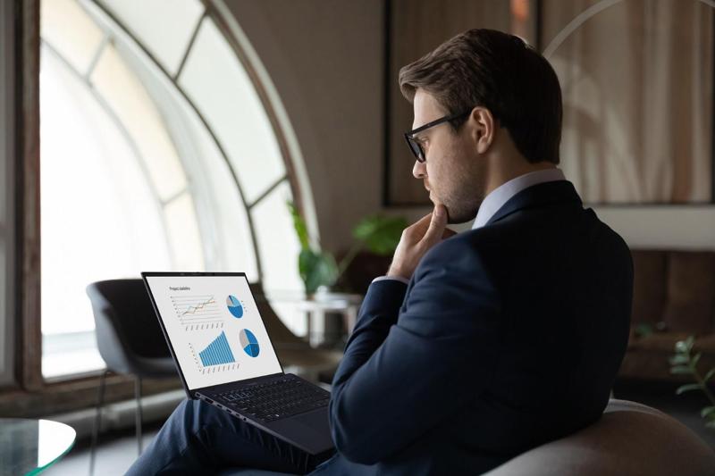 ბიზნეს-ინსტრუმენტი პროფესიონალებისთვის: როგორ განსაზღვრავს ახალ სტანდარტებს ASUS  ExpertBook B9 OLED-ი