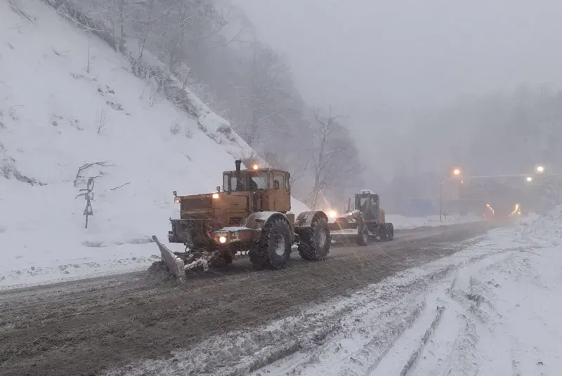 სად მოქმედებს შეზღუდვები უამინდობის გამო - გზების დეპარტამენტის ინფორმაცია