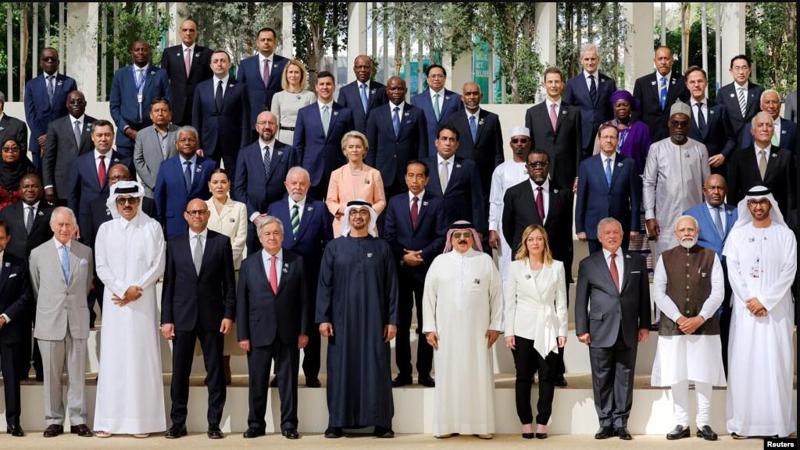 დღის ფოტო: მეფე ჩარლზი, შარლ მიშელი, ურსულა ფონ დერ ლაიენი, ირაკლი ღარიბაშვილი და სხვა ლიდერები კლიმატის ცვლილების სამიტზე