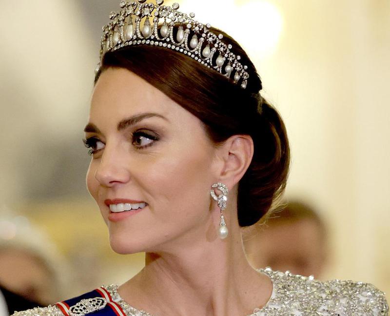 მატყლის ბიზნესი, მოგება სამეფო ქონებიდან და მანქანების კოლექცია - როგორ გამოიმუშავებს და რაში ხარჯავს ფულს უელსის პრინცესა ქეით მიდლტონი?