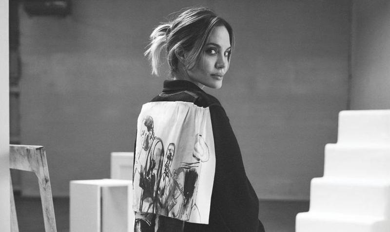 "სტრესის ფონზე დამბლა დამემართა..." - ანჯელინა ჯოლის თქმით, აპირებს უარი თქვას მსახიობობაზე და კამბოჯაში გადავიდეს: მსახიობი ცხოვრების უცნობ დეტალებზე (ფოტოები)