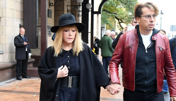 "არასოდეს იცის, რა მოუვა, მერე ვისთან დარჩებიან ბავშვები? მას ბევრი დაავადება აქვს" - რას ჰყვება მეგობარი ალა პუგაჩოვას შესახებ?