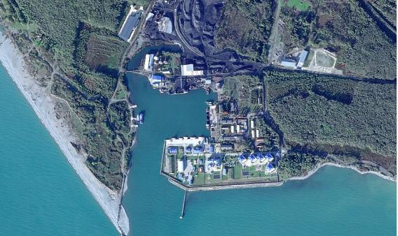 რუსეთის ბაზა ოჩამჩირეში და საფრთხეები - რა ჩანს თანამგზავრიდან გადაღებულ ფოტოებზე, სადაც ოკუპირებული ტერიტორიაა აღბეჭდილი და რას წერს BBC საქართველოს შესახებ