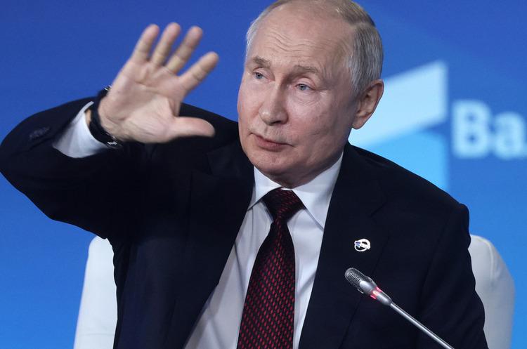 "რატომ საუბრობენ რაღაც ვაქჰანალიაზე?" - როგორ ეხმაურება პუტინი რუსეთში აბორტის აკრძალვაზე გავრცელებულ ინფორმაციას?