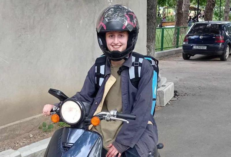 20 წლის კურიერი გოგონა, რომელიც ავარიაში მოყვა, გარდაიცვალა