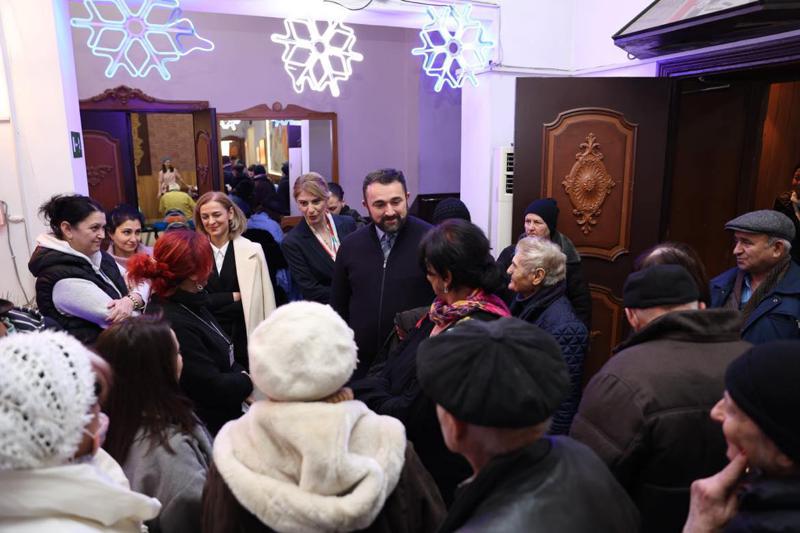 გიორგი კალანდარიშვილმა „კათარზისის“ ბენეფიციარებს დამდეგი შობა-ახალი წელი მიულოცა