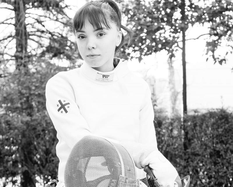 "დედა ემიგრანტია...  ახალ წელს ვხვდები ბიძებთან ერთად, სოფელში... შეიძლება ითქვას, რომ კარგი დიასახლისი ვარ" - როგორია პარამოფარიკავე გვანცა ზადიშვილის წარმატების ფორმულა და საახალწლო სამზადისი