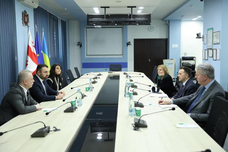 ცესკოში USAID-ის მისიის დირექტორთან და აშშ-ის საელჩოს მრჩეველთან შეხვედრა გაიმართა