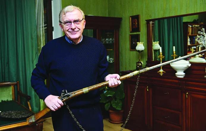 "5 ომის შუაგულში ვიყავი. დაჭრილიც ვარ და ტყვედაც ვარ ნამყოფი“ - მამუკა არეშიძის თავს გადახდენილი ამბები და იარაღის უნიკალური კოლექცია