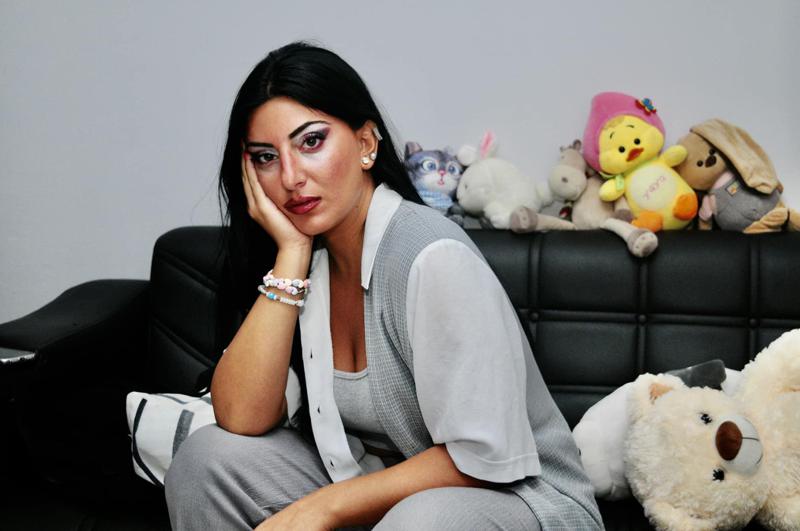 "ერთხელ ქალმა ჩემზე ზუსტად ასე დაწერა - "ვაიმე, ეს გოგო ძალიან მეზიზღება"... ეს კომენტარი მართლა გულზე მომხვდა, რადგან..." - ცნობილი იუმორისტი სიძულვილის ენასა და სოცქსელში ბულინგზე