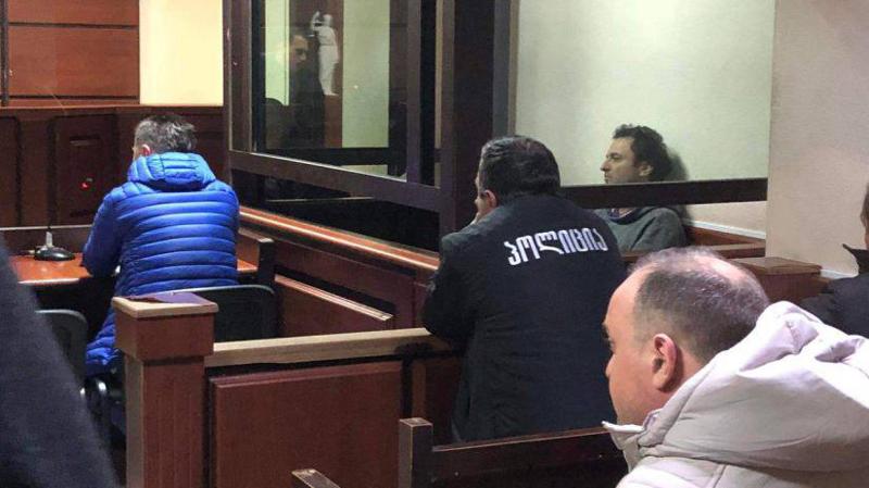 "გუგა გოცირიძეს ძალიან მძიმე ემოციური ფონი აქვს" - რა განაცხადა "თიბისი ბანკზე“ ყაჩაღური თავდასხმისთვის დაკავებულის ადვოკატმა და რა გადაწყვიტა სასამართლომ?