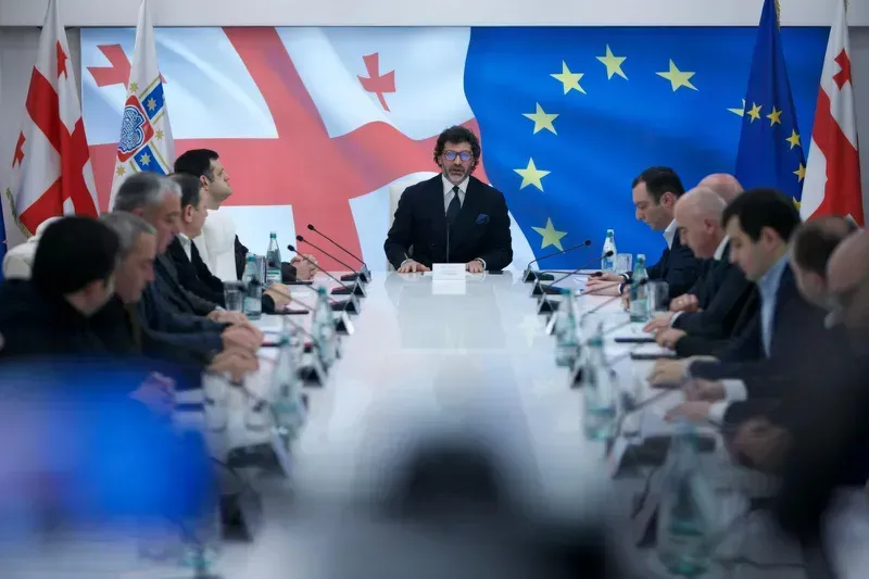 "მიმდინარე თვიდან თბილისის ყველა საჯარო ბაღის 11 188 თანამშრომელი 15%-ით მომატებულ ანაზღაურებას მიიღებს" - კახა კალაძე