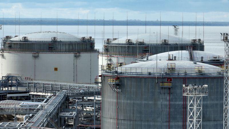 "თურმე უკრაინელები არ ტყუოდნენ" - პირველი ძლიერი შეტევა შორეულ რუსულ სამიზნეზე: რა აჩვენა სანქტ-პეტერბურგის ნავთობტერმინალზე თავდასხმამ?