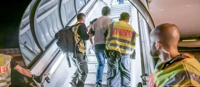 გერმანიამ არალეგალი მიგრანტების დეპორტაციის ზომები გაამკაცრა