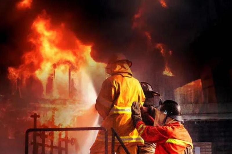 ტრაგედია ჩინეთში - სკოლის საერთო საცხოვრებელში გაჩენილი ხანძრის შედეგად 13 ადამიანი დაიღუპა