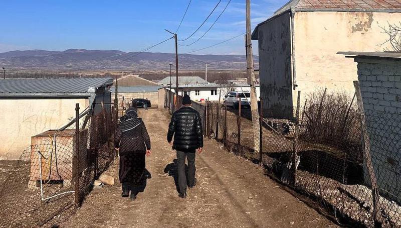 "მისი ცოლის ანუ ჩემი ქალიშვილის ქელეხის სუფრას ვშლიდით, მან კი ჩემი შვილიშვილი გააუპატიურა" - კახეთში მომხდარი უმძიმესი ამბის დეტალები: რას ჰყვება გოგონას ბებია?