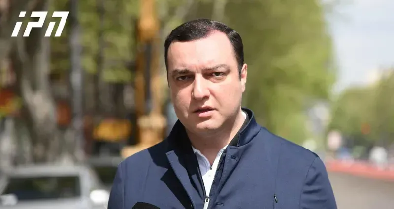 "მოსახლეობას დავპირდით, რომ წერეთლის გამზირზე საგზაო მიმართულებით მუშაობა იანვრის ბოლოს უნდა დავასრულოთ, ეს პირობა შესრულდება" - ირაკლი ბენდელიანი
