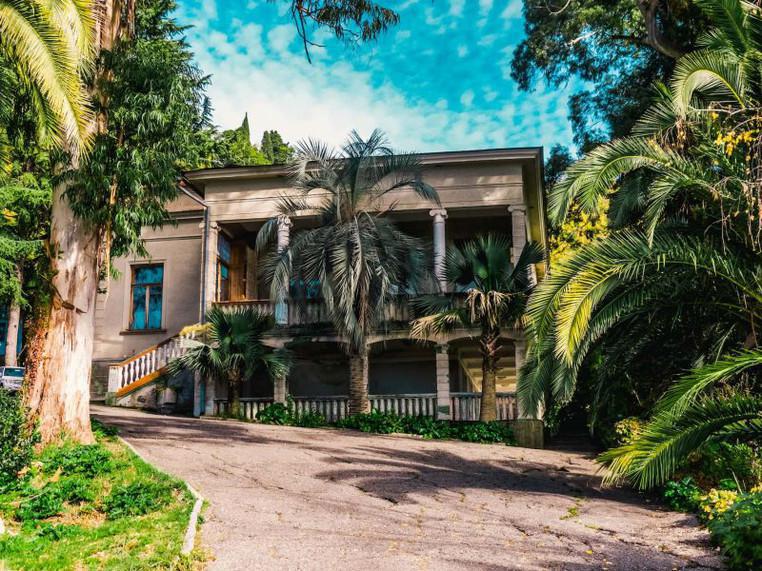 რომელია სტალინის 5 აგარაკი აფხაზეთში და ცდილობენ თუ არა რუსები მათ დასაკუთრებას