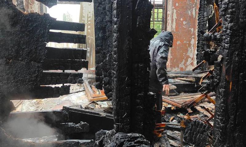 "ჩვენი კულტურა ჩვენვე დავმარხეთ, ჩვენსავე დაკრძალვაზე აღმოვჩნდით“ -  რა დაიწვა და რა გადარჩა: რა ხდება აფხაზეთში და როგორია ადგილობრივების რეაქცია ხანძარზე, რომელმაც ხელოვნება "წაშალა"