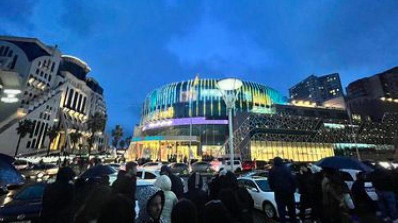 სუს - ი ადასტურებს, რომ ბათუმში ევაკუაცია გამოიწვია შეტყობინებამ შესაძლო აფეთქებელი ნივთიერების შესახებ - "იდენტიფიცირებულია საზღვარგარეთ მყოფი პირთა წრე..."