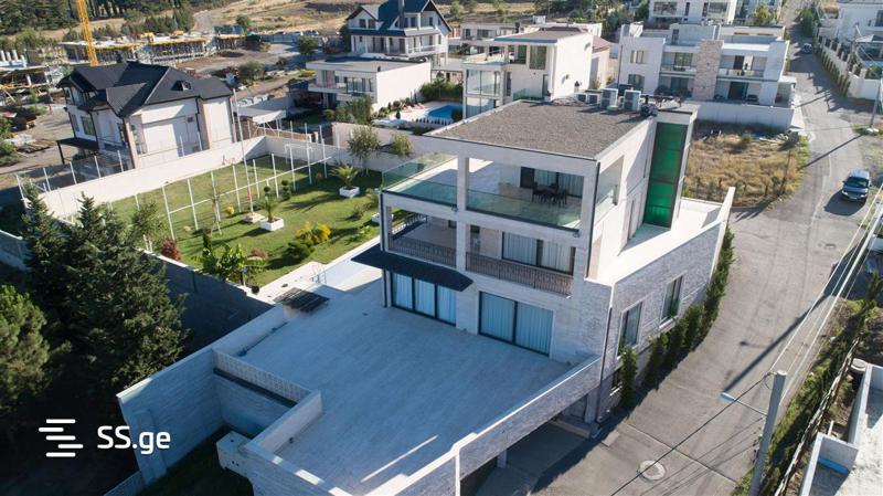 როგორ გამოიყურება სახლი თბილისში, რომელიც 6 მილიონი დოლარი ღირს