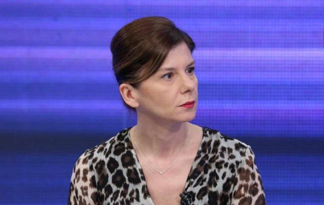 "ფრთხილად იყავით, ბავშვებო! ნუ აკლდებით და გვიუშნოებთ ცხოვრებას" - რას წერს თამარ ჩერგოლეიშვილი გარდაცვლილ 19 წლის გოგონაზე?