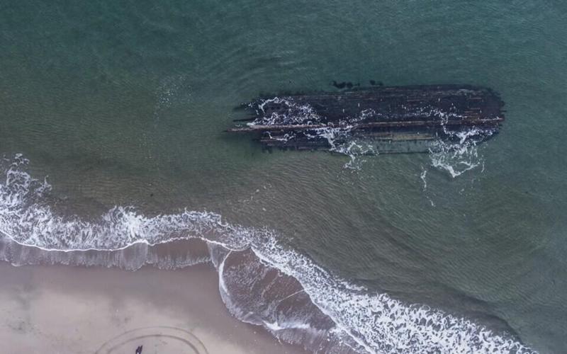 საუკუნეების წინ ჩაძირული გემი სანაპიროზე გამოირიყა - რას ამბობენ კანადაში ამბავზე, რომელმაც საერთაშორისო ყურადღება მიიპყრო?