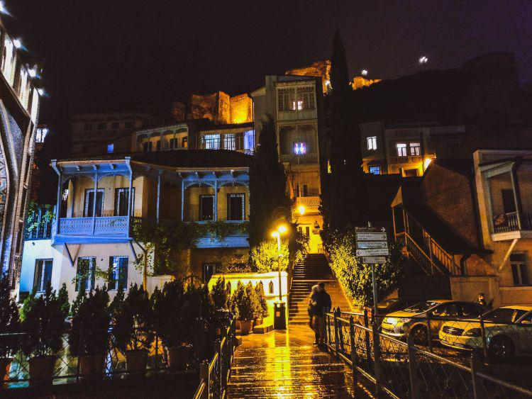 საქართველო მე-4 ადგილზეა იმ ქვეყნებს შორის, სადაც ღამით მარტო სეირნობა უსაფრთხოა