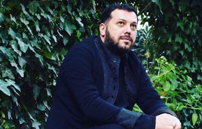 "მე დახეული ჯინსებითაც შინაგანად ანაფორა მაცვია, მაგრამ სხვები ანაფორითაც შიშვლები არიან…“ - პეტრე კოლხი