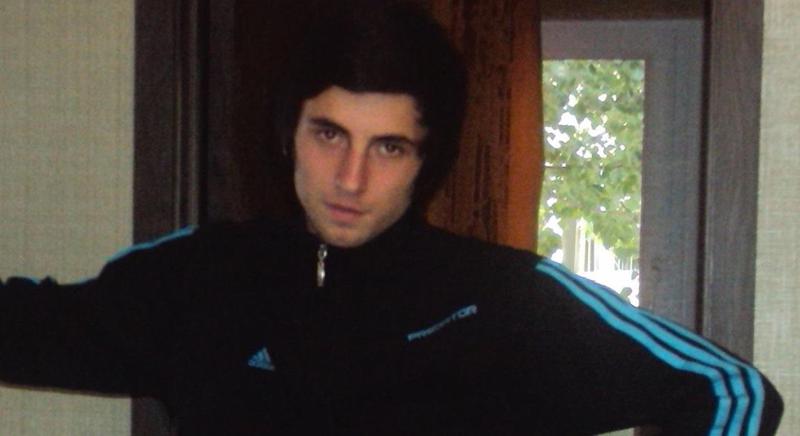 ადვოკატის ინფორმაციით, მამის მკვლელობისთვის დაკავებულ რეზი გამხიტაშვილს ფსიქიკური პრობლემები აქვს