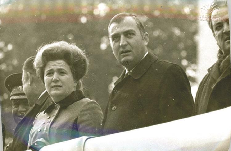 "ქალიშვილი ნაადრევად გარდაეცვალა და საჯარო გამოჩენას კატეგორიულად ერიდებოდა" - პოლიტიკური ლიდერი ქალი საბჭოთა საქართველოდან: ვიქტორია სირაძის ცხოვრება და კარიერა