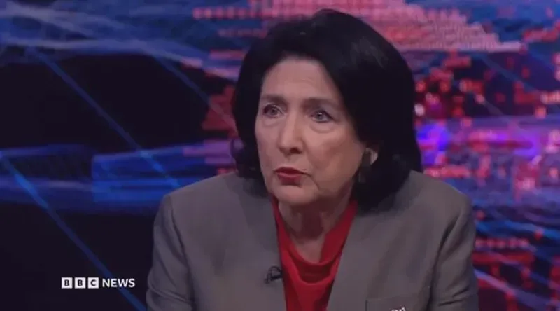 " სააკაშვილის ექსტრადიციის შესაძლებლობა ჯერ კიდევ არსებობს - სააკაშვილი ნავალნი არ არის, ის ციხეშია არა როგორც პოლიტიკური ოპონენტი..." - პრეზიდენტი