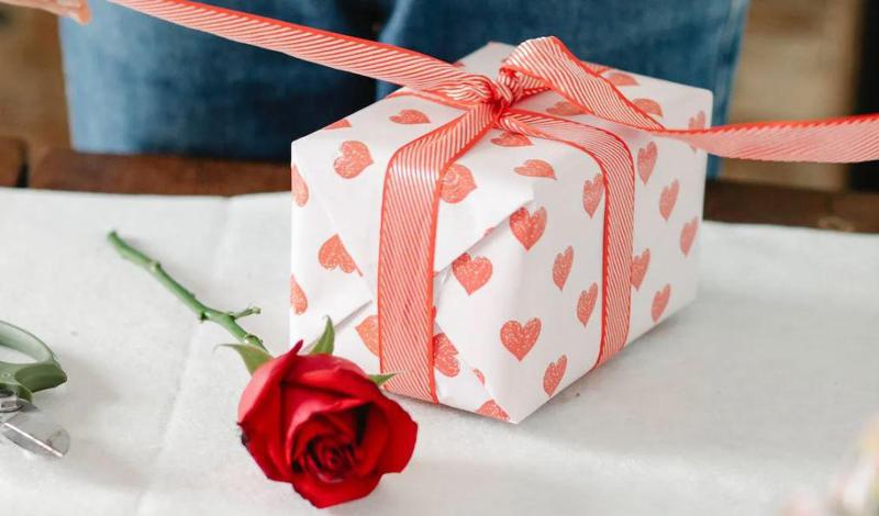 5 ორიგინალური საჩუქარი, რომელიც ქალებს მოეწონებათ - იდეები 8 მარტისთვის