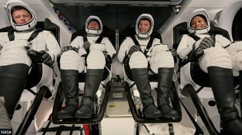 SpaceX-ის ახალი მისია - საერთაშორისო კოსმოსურ სადგურზე ამერიკელებთან ერთად, რუსი ასტრონავტიც გაემგზავრა