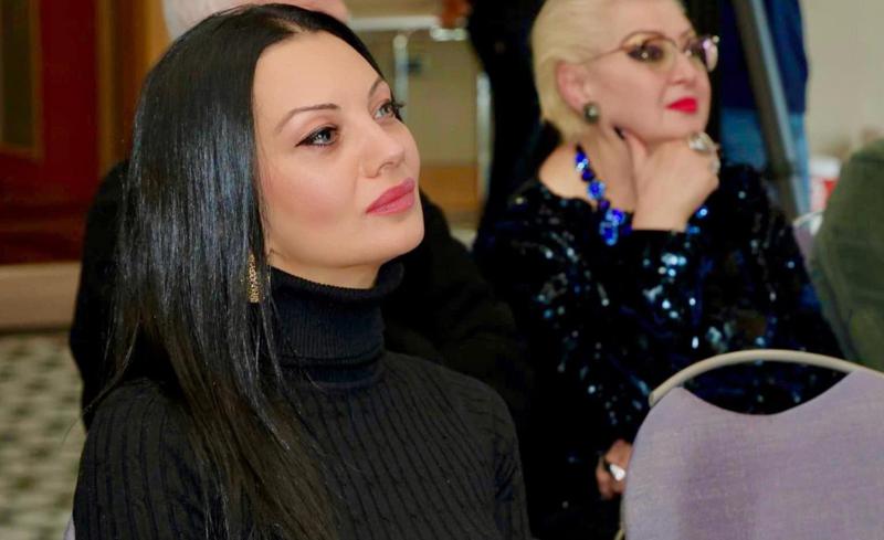 "განადგურებული ვარ" - არსებული ინფორმაციით, ნარკოდანაშაულისთვის აჭარის კულტურის სამინისტროს თანამშრომლის ქალიშვილი დააკავეს: რას წერს თამარ გუდავა?