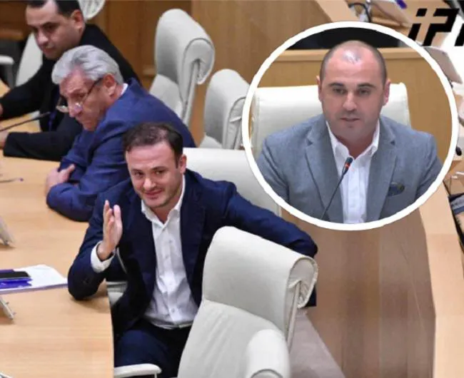"რა ქენი გუდუნა ეს? რას დაგამსგავსეს ბიჭო, ჰა? რა გიქნა "სტრატეგია აღმაშენებელმა“ - აფერუმ შენს პოლიტიკოსობას!" - ირაკლი ზარქუა ხაბეიშვილს
