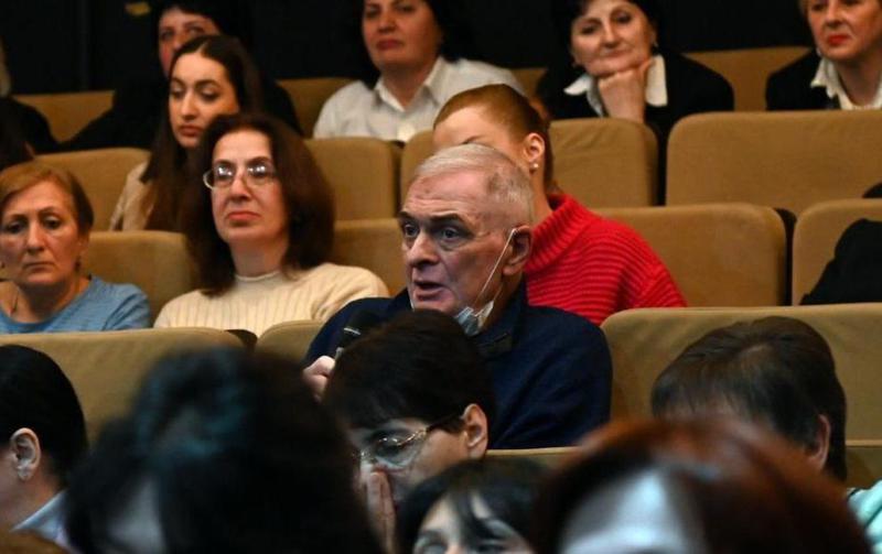 გია ბურჯანაძე ქიმიოთერაპიის შემდეგ მარჯანიშვილის თეატრში გამოჩნდა - რას გვიყვება მსახიობი ჯანმრთელობის მდგომარეობის შესახებ?