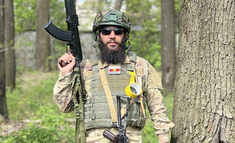 "ნოდარი ცოტა ხნის წინ უკრაინაში დაქორწინდა,  6 თვის შვილი დარჩა... ძალიან ნიჭიერი იყო,  უკრაინელები უცხოეთში აპირებდნენ მის გაგზავნას" - რას ჰყვება მეგობარი დაღუპულ ქართველზე, ნოდარ ნასიროვზე?