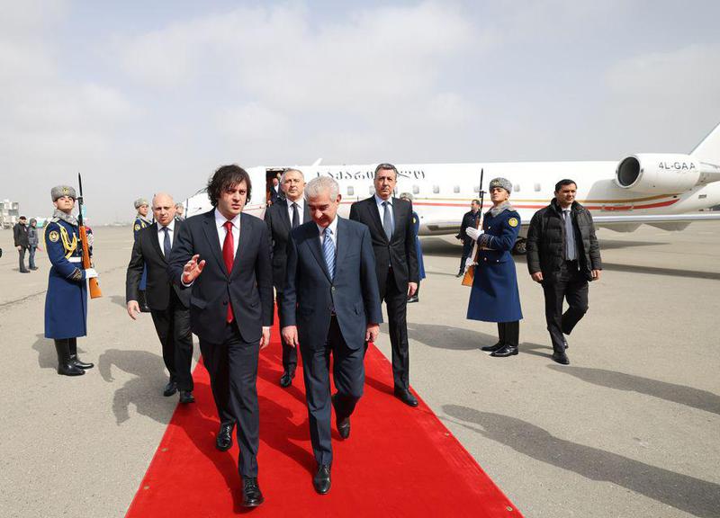 ფოტოები აზერბაიჯანიდან, სადაც ოფიციალური ვიზიტით ირაკლი კობახიძე იმყოფება