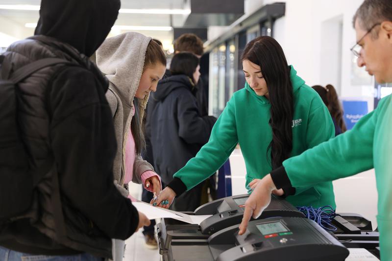 თბილისის სავაჭრო ცენტრებში საარჩევნო ელექტრონული ტექნოლოგიების დემონსტრირება აქტიურად მიმდინარეობს