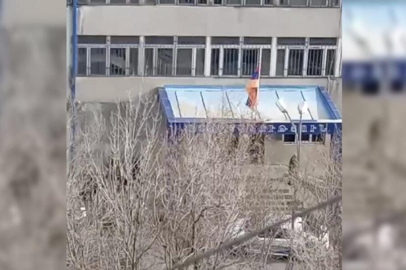 შეიარაღებულ თავდასხმას ტერაქტის კვალიფიკაცია მიეცა - რა მოხდა სომხეთში?