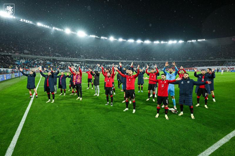 მიქაუტაძისა და დავითაშვილის გარეშე: ცნობილია 11 ფეხბურთელის ვინაობა, რომლებიც საბერძნეთის წინააღმდეგ პირველივე წუთებიდან ითამაშებენ - ვილი სანიოლის გადაწყვეტილება